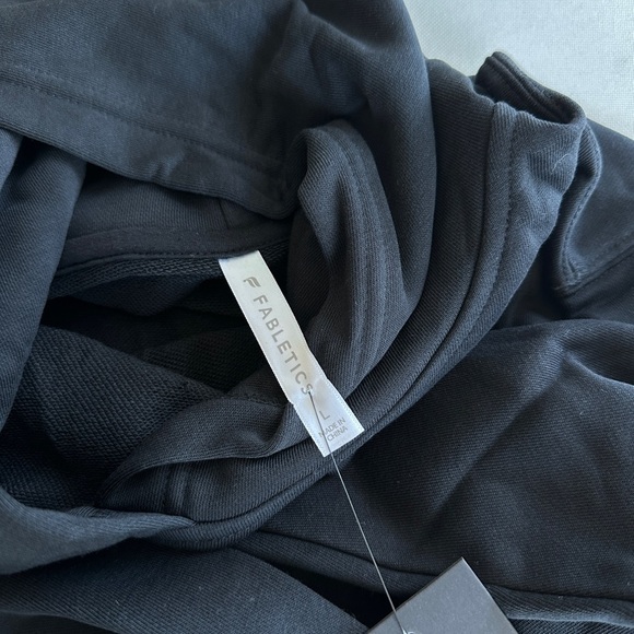 NWT Fabletics Year Round Terry Hoodie - Picture 6 of 7